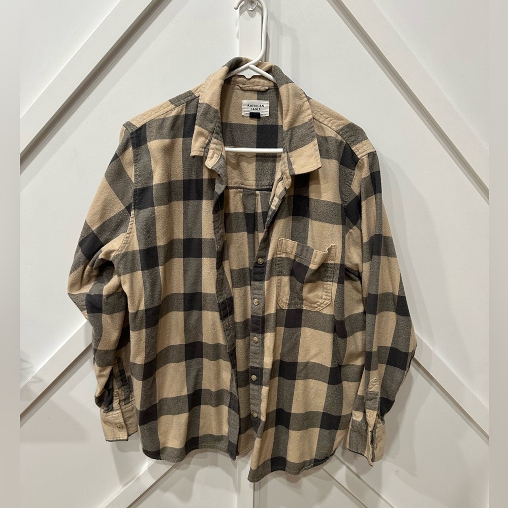 American Eagle Outfitters Black and Tan Plaid Button Down Shirt